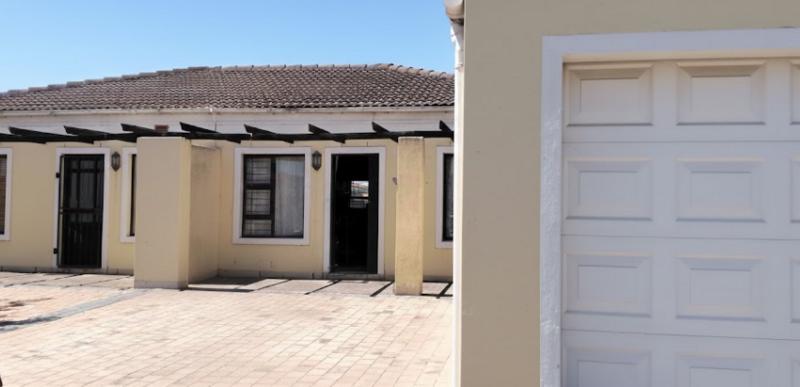 To Let 2 Bedroom Property for Rent in Highbury Western Cape